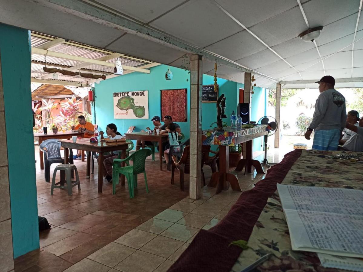 Ometepe House Bed & Breakfast Moyogalpa Bagian luar foto