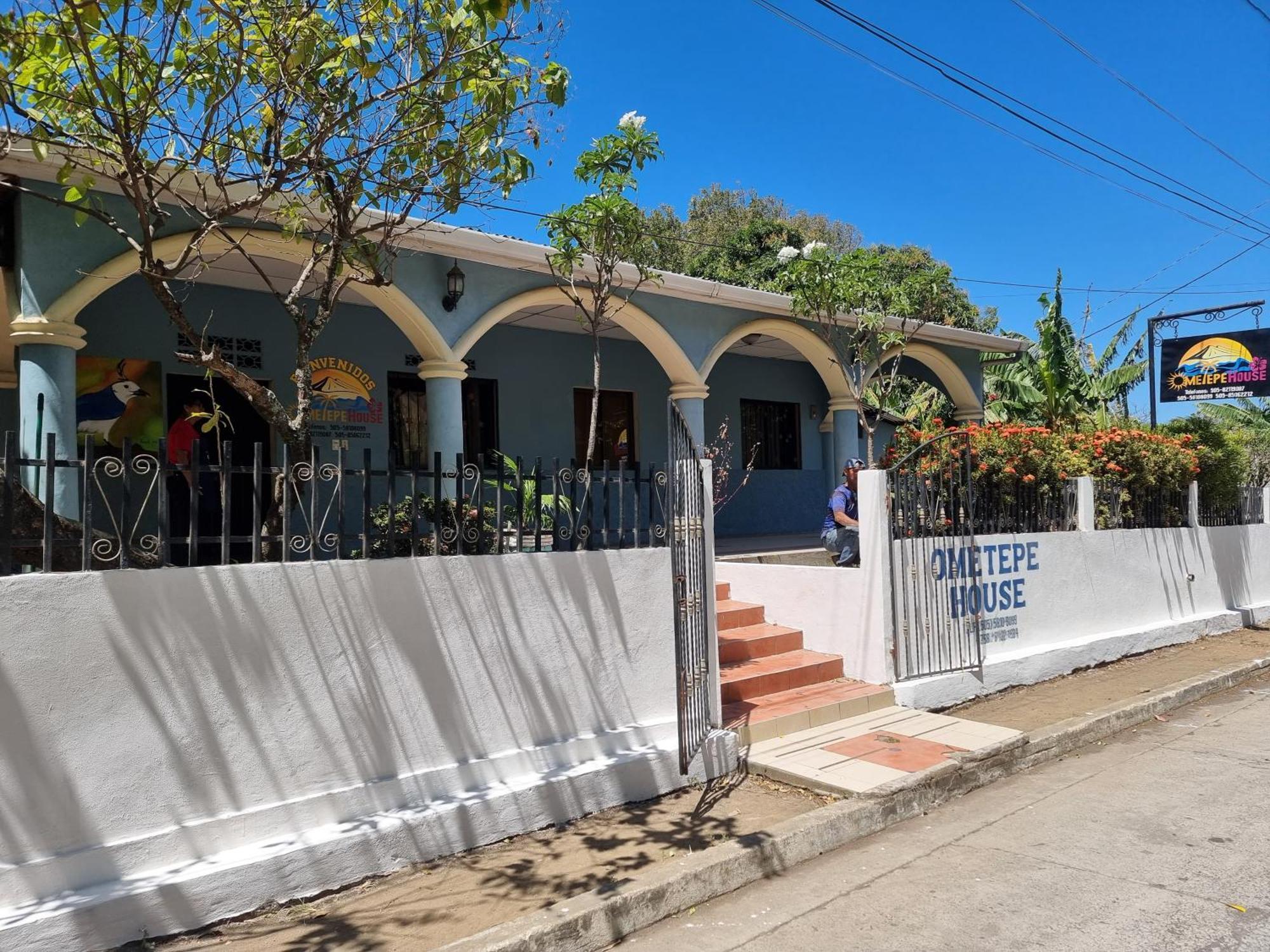 Ometepe House Bed & Breakfast Moyogalpa Bagian luar foto