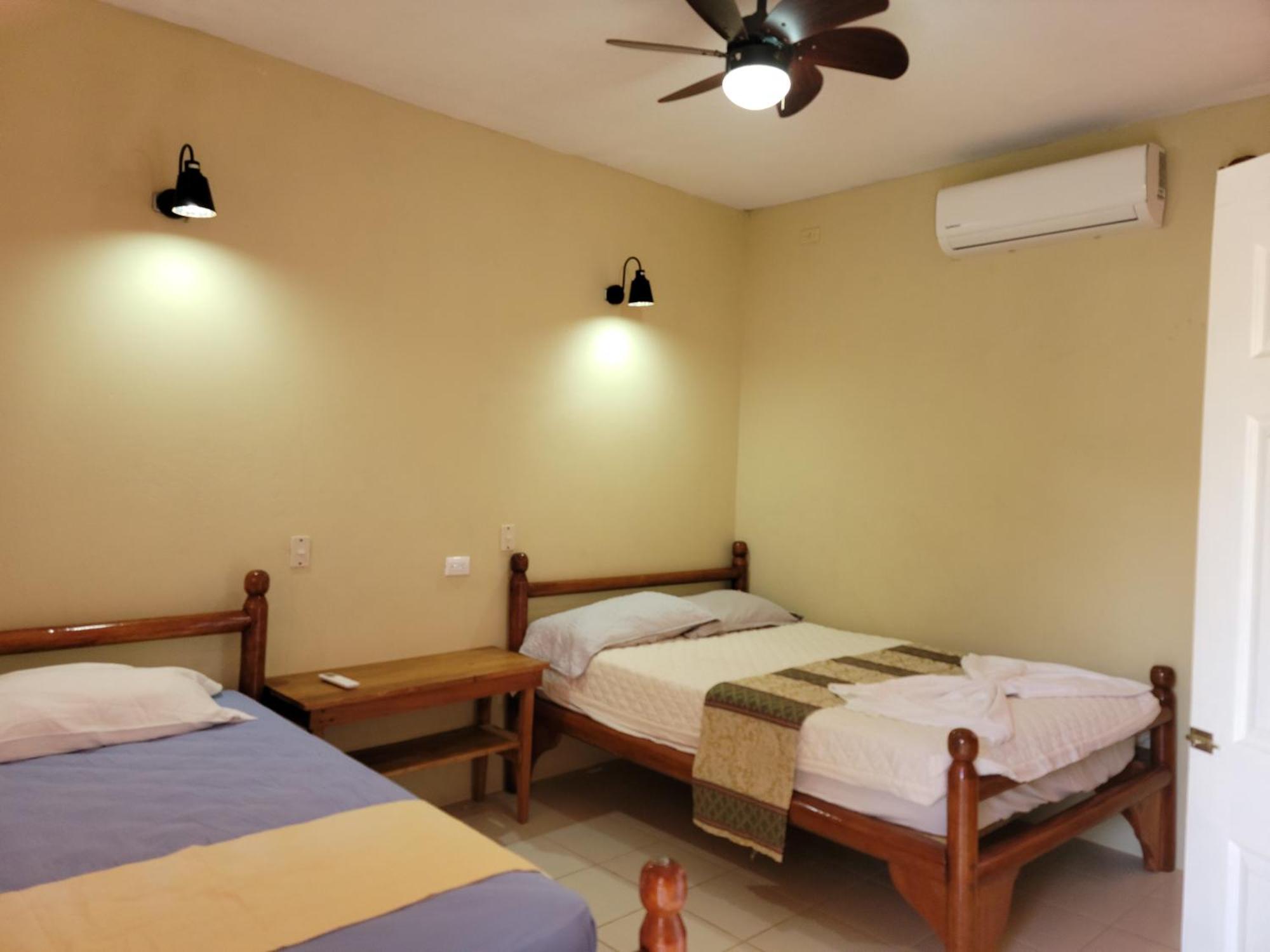 Ometepe House Bed & Breakfast Moyogalpa Bagian luar foto