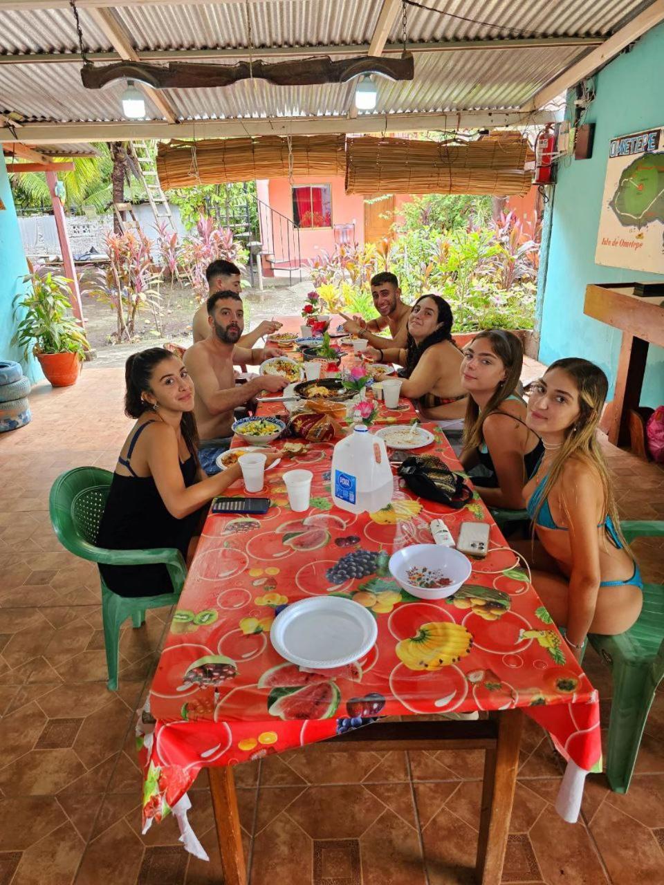 Ometepe House Bed & Breakfast Moyogalpa Bagian luar foto