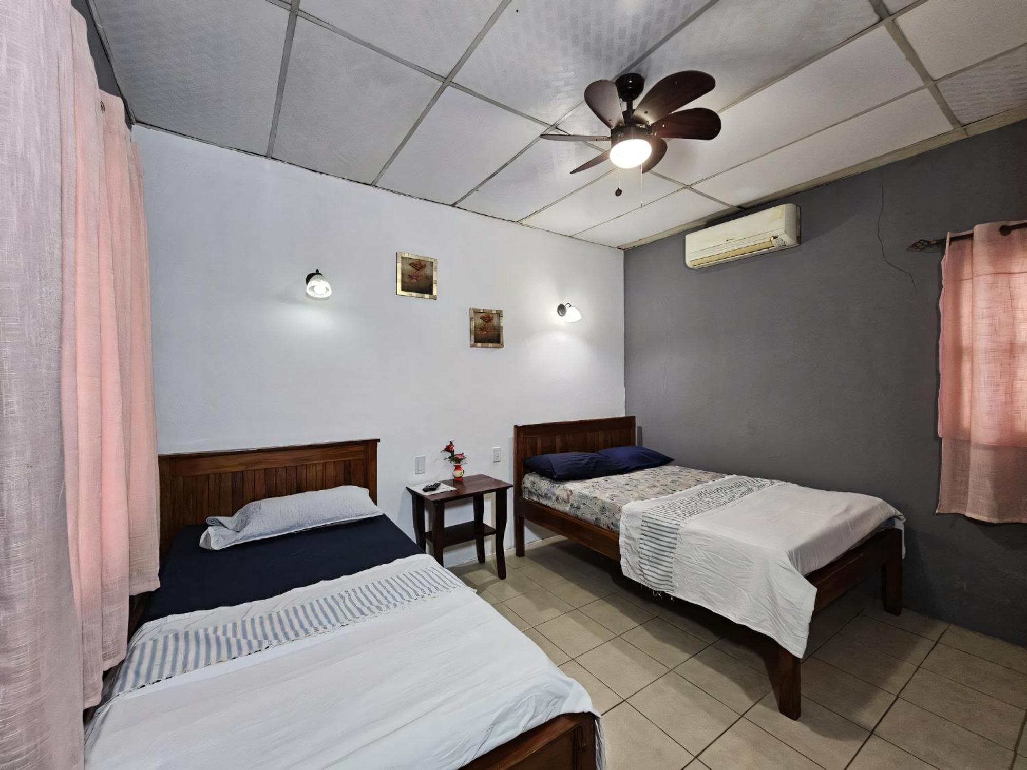 Ometepe House Bed & Breakfast Moyogalpa Bagian luar foto