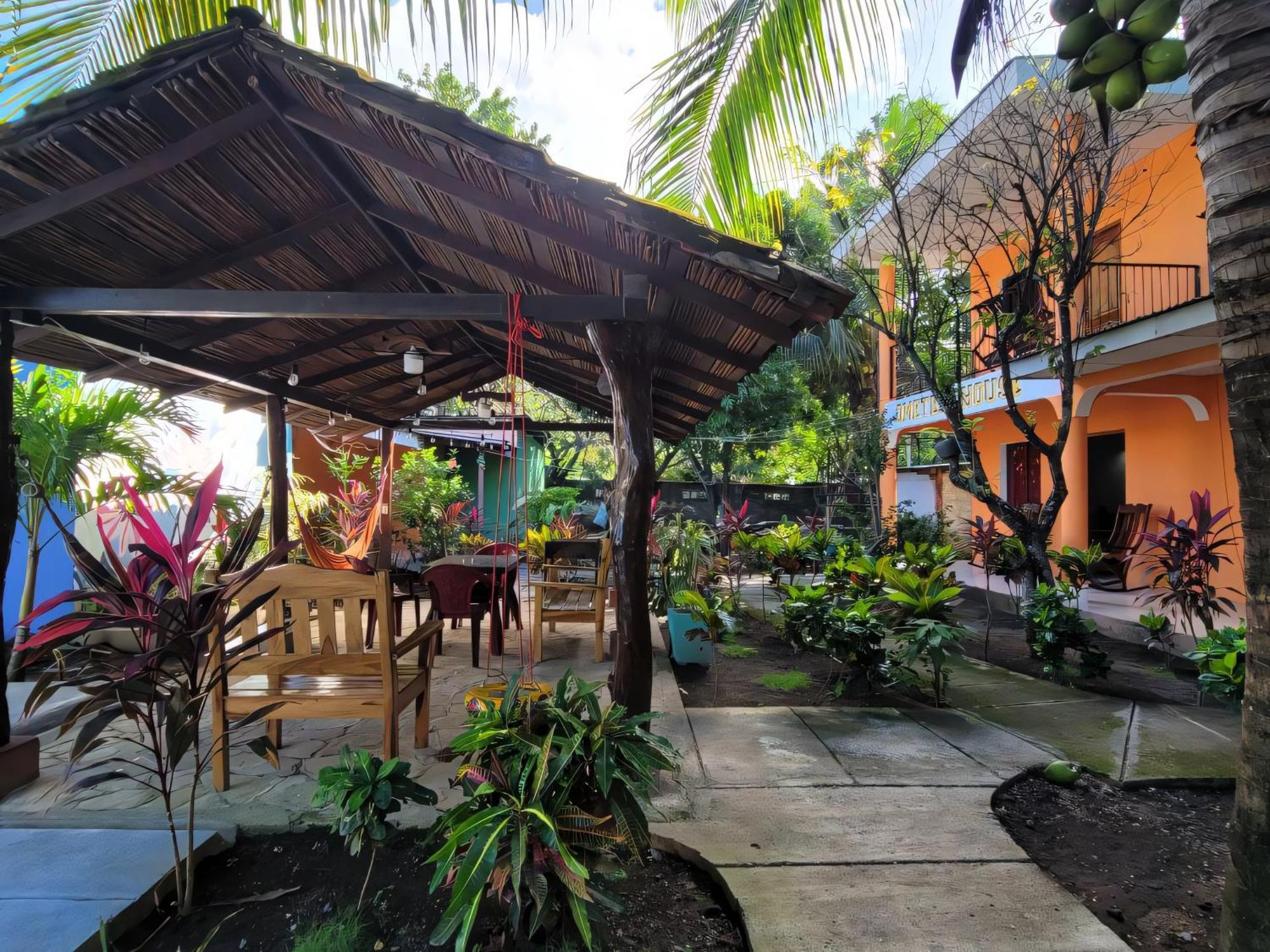 Ometepe House Bed & Breakfast Moyogalpa Bagian luar foto