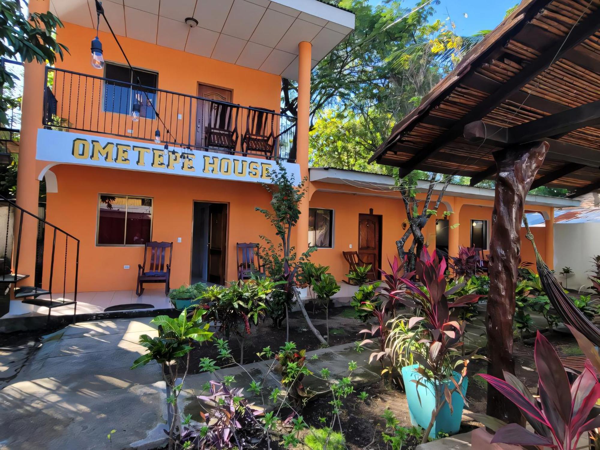 Ometepe House Bed & Breakfast Moyogalpa Bagian luar foto